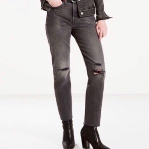 Levi’s Wedgie Fit Distressed Jeans